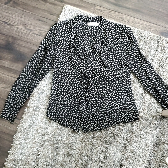 Tory Burch Stretchy Silk Black and White Animal Print Blouse - Picture 2 of 8